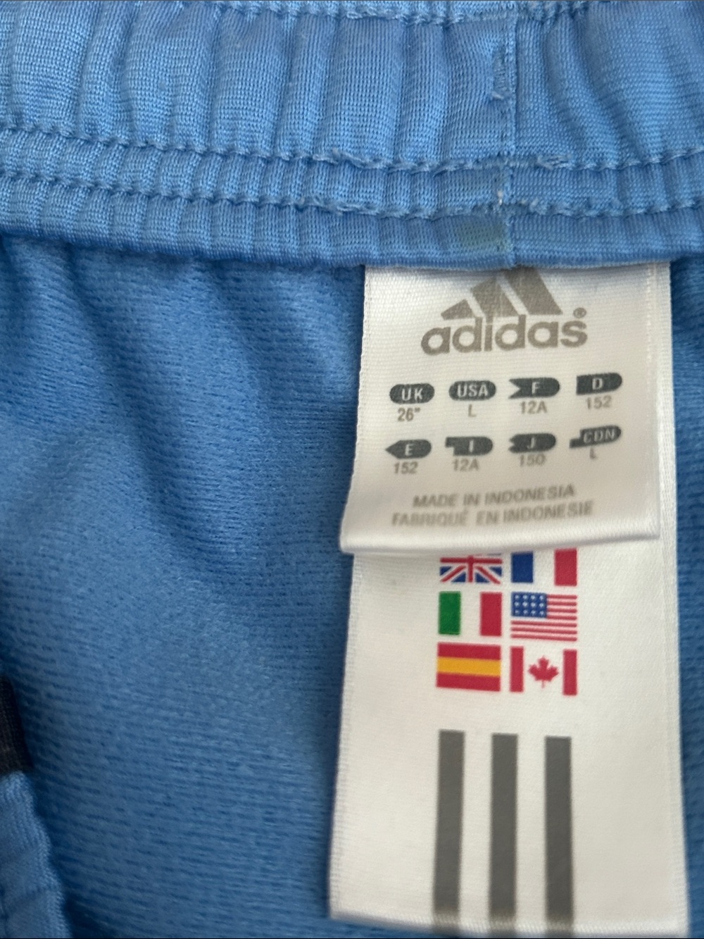 Adidas girls shorts - Picture 3 of 8